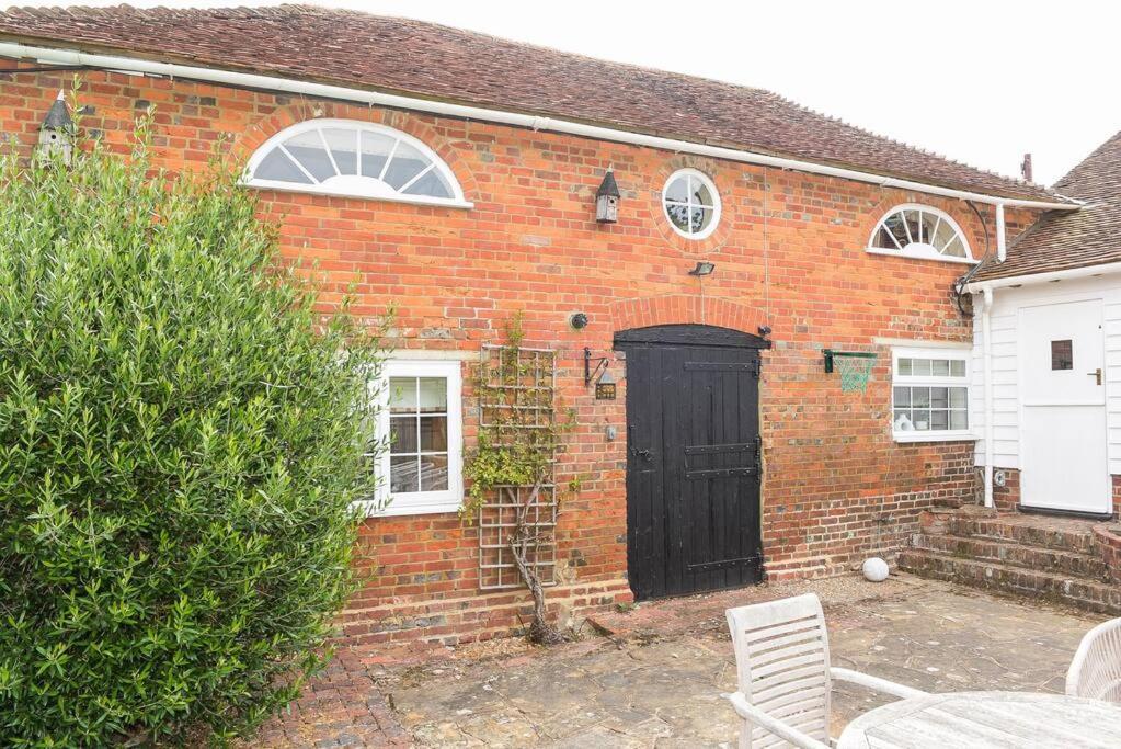 Adorable 2 Bedroom Guest House Hawkhurst Exterior foto